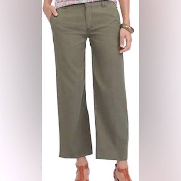 Charter Club Moss Green Meteorite The Lauren Fit Wide Leg Capris - Picture 1 of 7